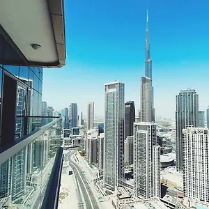 Paramount Tower And Residences With Infinity Sky Pool Apartment